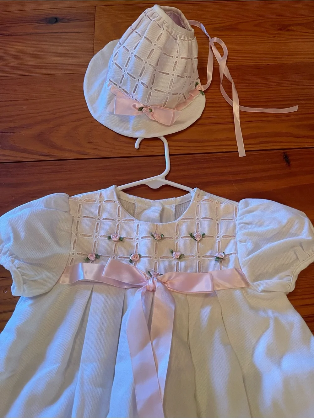 Bonnie Baby White Dress with Pink Ribbon Trim and Bonnet Girls Baby Size 24mo